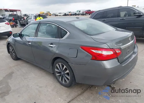 2017 Nissan Altima 2.5 Sv z USA, uszkodzony, nr VIN 1N4AL3AP6HC197586